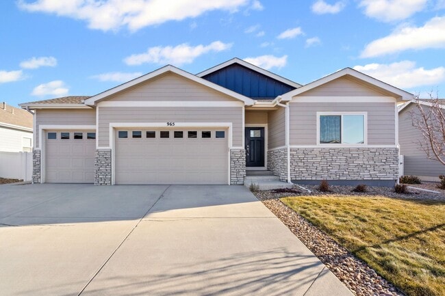 Building Photo - 965 Mount Andrew Dr