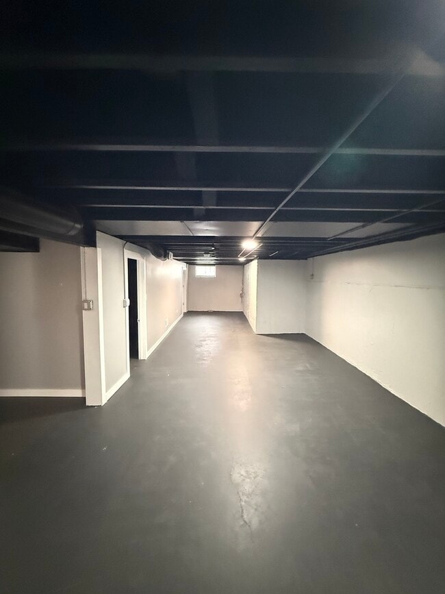 Building Photo - 18227 Center Ave