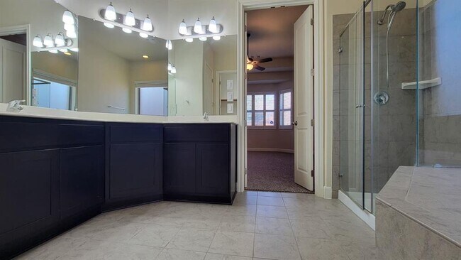 Building Photo - 706 Old Settlers Dr