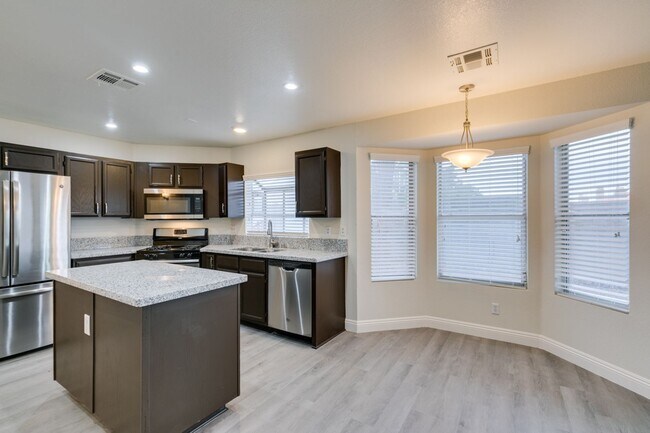 Building Photo - 1738 Toltec Cir