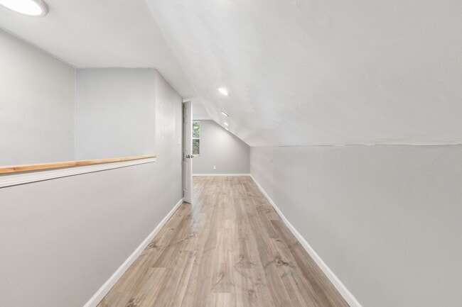 Building Photo - Move In Ready Norfolk Home!!