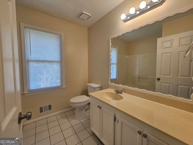 Building Photo - 30 Glenridge Dr
