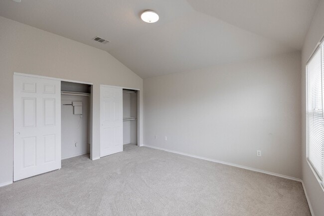 Building Photo - 9802 Vandenberg Way