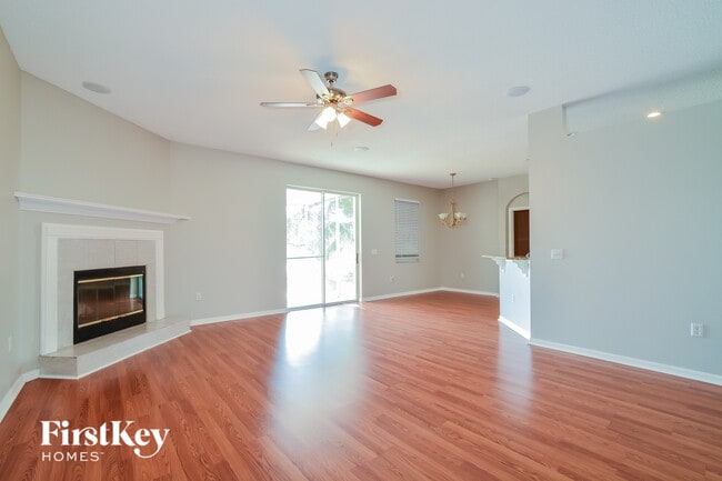 Building Photo - 533 Terranova Cir