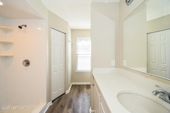 Building Photo - 8219 Crosswind Rd