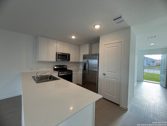 Building Photo - 224 Ottawa Wy