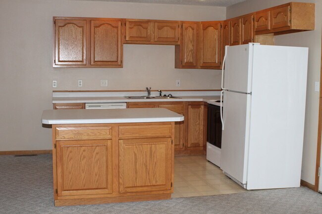 Building Photo - 4543 Twain Cir