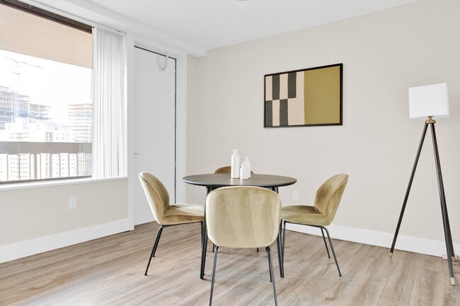 Building Photo - 1515 Richmond Hwy