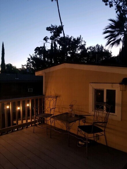 Building Photo - 618 Woodland Dr