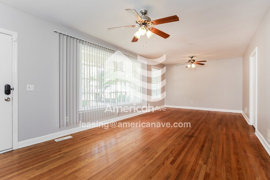 Building Photo - 3522 Truman St