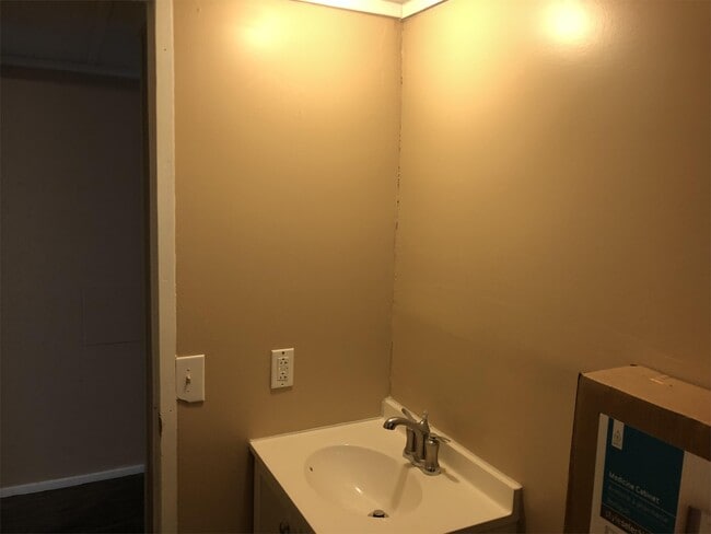 Building Photo - 57 Volewood Ln