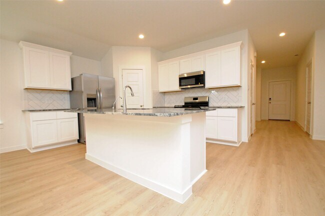 Building Photo - 1410 Island Grove Dr