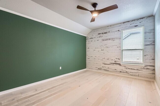 Building Photo - 10107 Ida Grove Ln