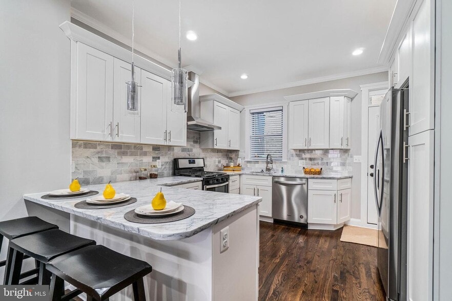 Building Photo - 1530 Covington St