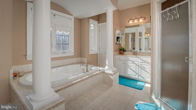 Building Photo - 14000 Baneberry Cir