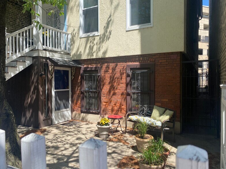 Front patio - 2319 N Halsted St