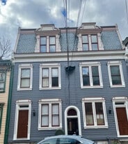 Building Photo - 521 Avery St