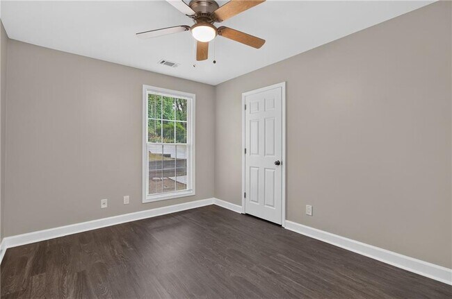 Building Photo - 1540 Spender Dr