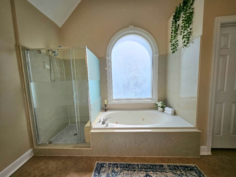 Building Photo - 110 Vicarage Ct