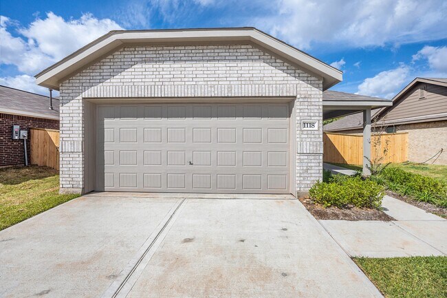 Building Photo - 1118 Millers Pass Dr
