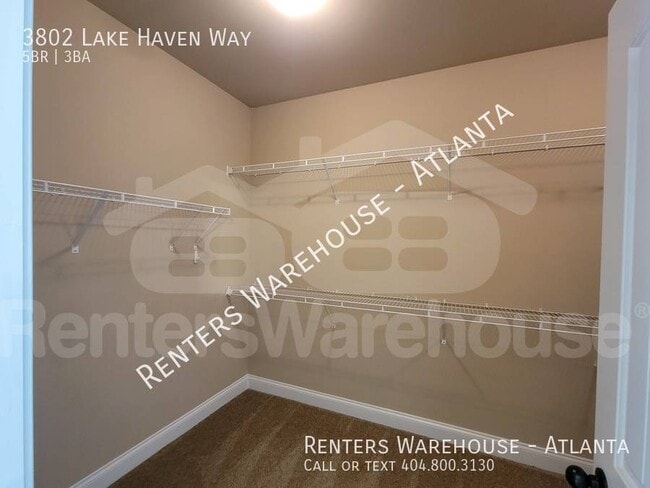 Building Photo - Spacious 5 Bedroom in Lakeside Preserve!