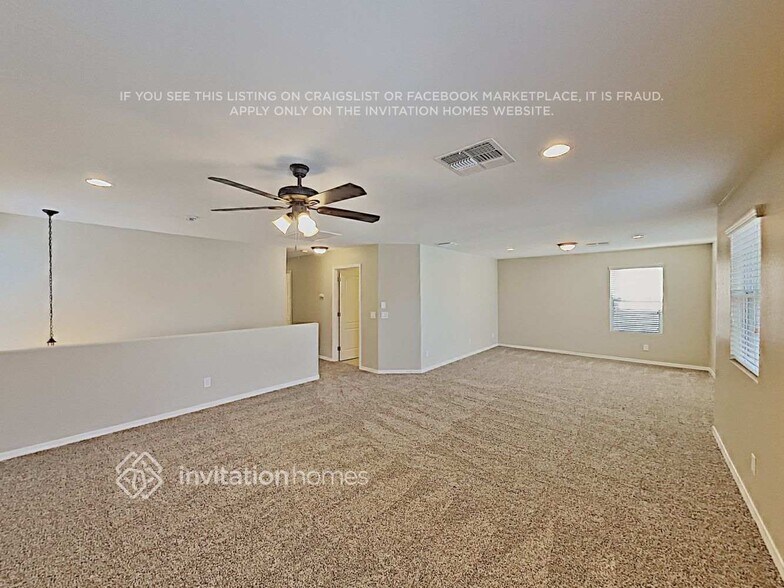 Building Photo - 832 S Henry Ln