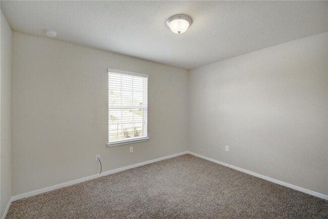 Building Photo - 5817 Roderick Dr