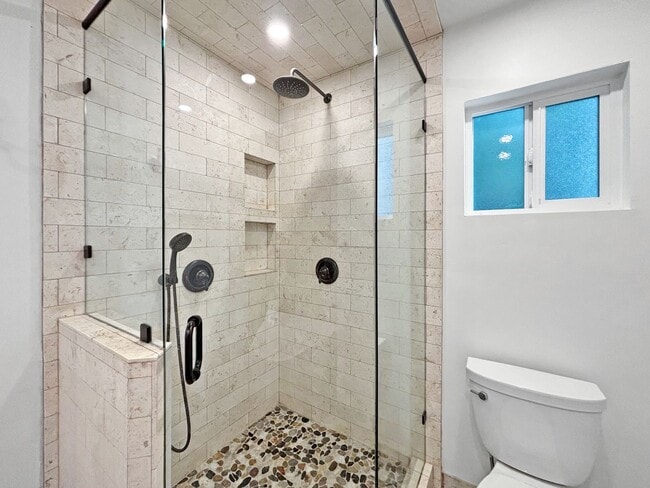 Building Photo - SD: Charming 2BD/2BA Home in La Mesa with Wraparound Porch, Turf Backyard & Attached Garage