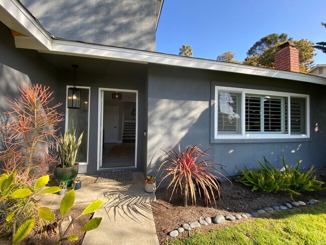 Building Photo - Beautiful 4 Bedroom Carlsbad Home!