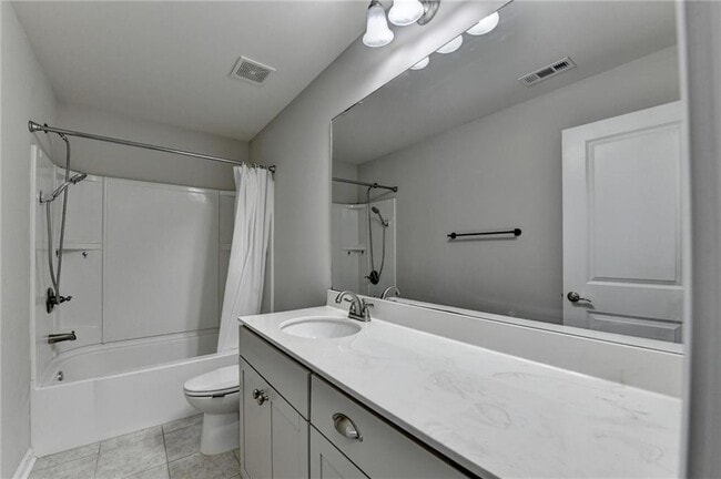 Building Photo - 2339 Village Grove Dr NW