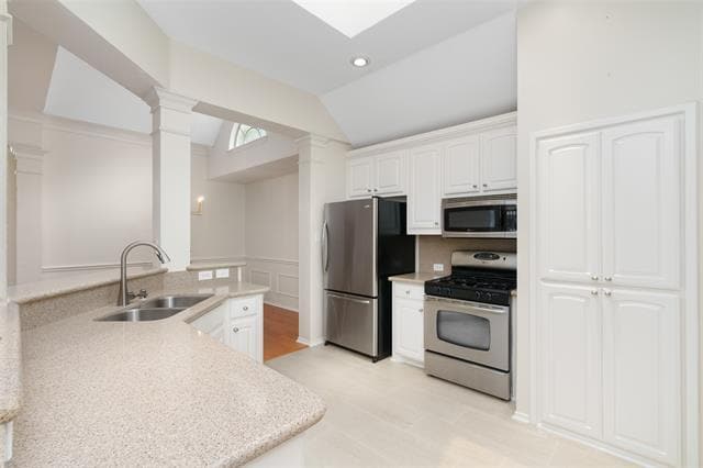 Building Photo - 4801 Rockcreek Ln