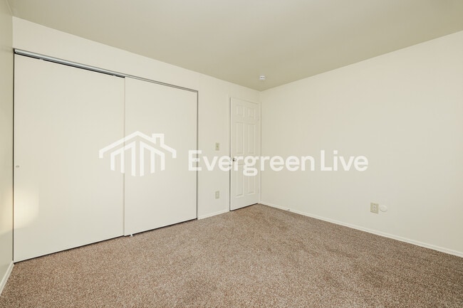 Building Photo - 7320 Kirkveiw Dr