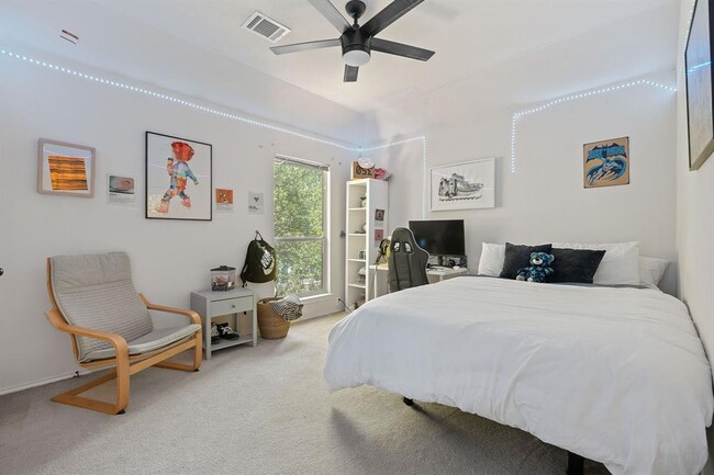 Building Photo - 17813 Box Canyon Terrace