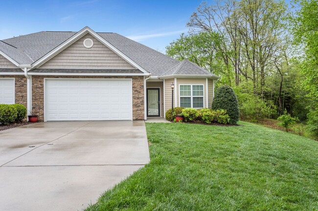 Building Photo - 1692 Preston Woods Dr