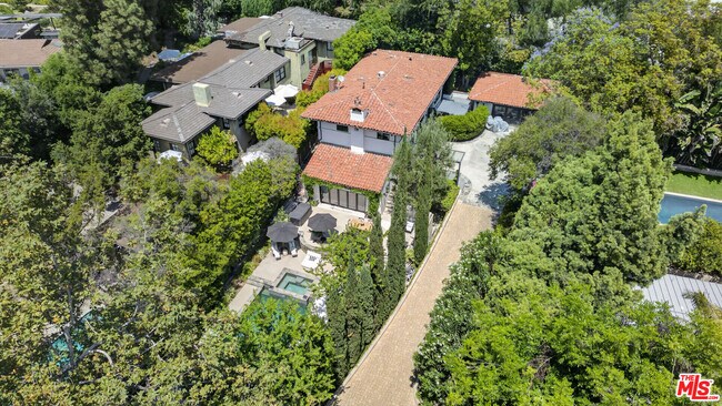 Building Photo - 760 S San Rafael Ave