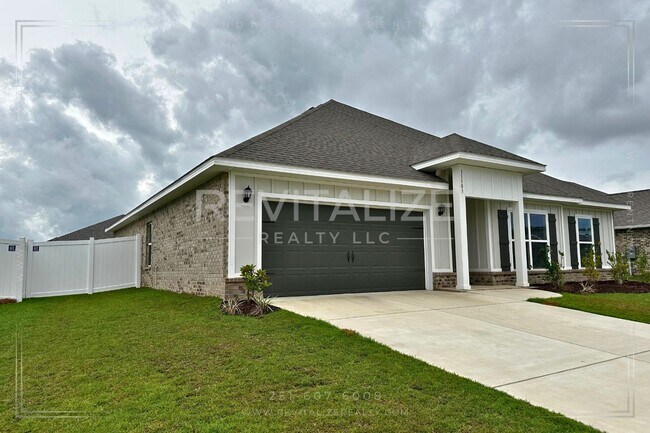 Building Photo - FREE RENT FOR MAY-  4 Bed 2 Bath Daphne Home in Jubilee Farms