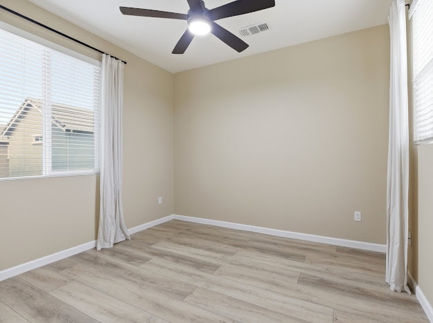 Building Photo - Spacious 3-bedroom home offering 1,785 sq ft of comfortable living space.