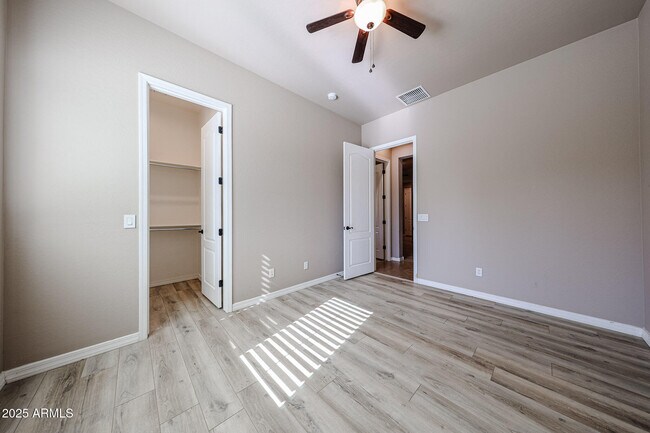 Building Photo - 4318 N 180th Dr