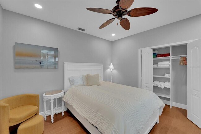 Building Photo - 2436 Deborah Dr