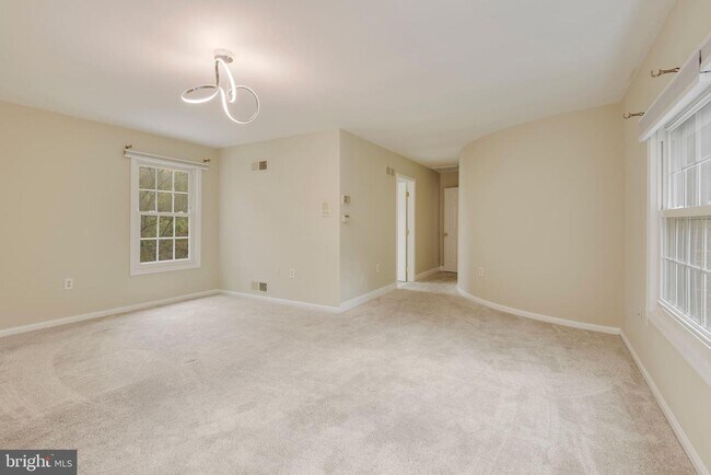 Building Photo - 7320 Bradley Blvd