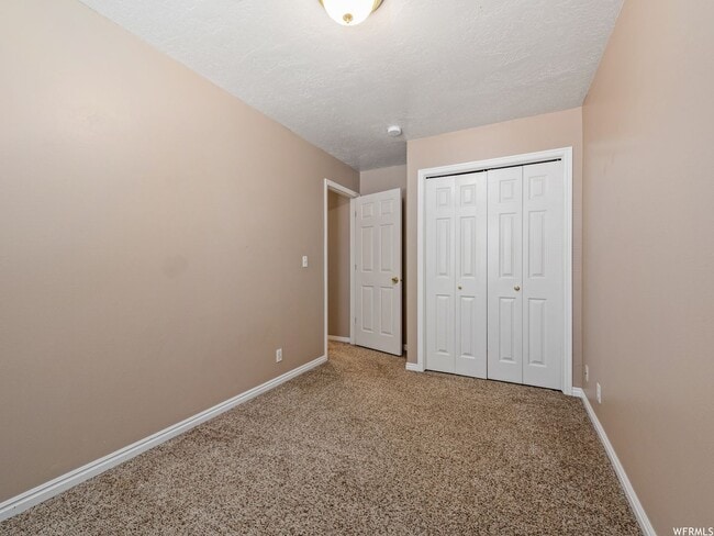 Building Photo - Cute 3 Bed 1.5 Bath in Provo!!
