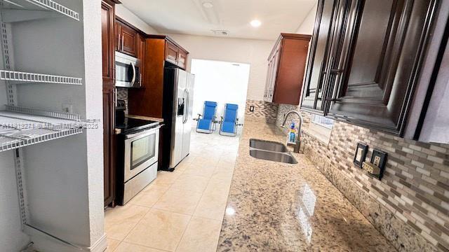 Building Photo - 6980 Scott St