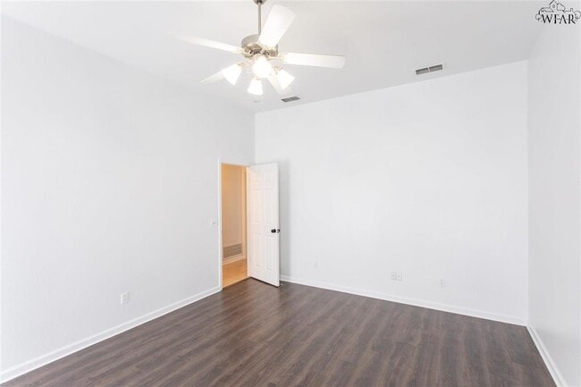 Building Photo - 6051 Laci Ln