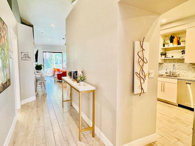 Primary Photo - 42320 Sari Ct