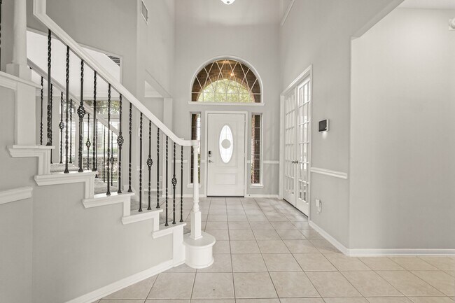 Building Photo - 18910 Rustling Ridge Dr