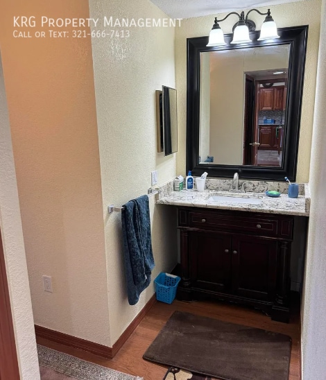 Building Photo - 935 N Halifax Ave