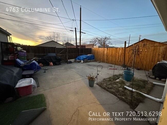 Building Photo - 4763 Columbine St