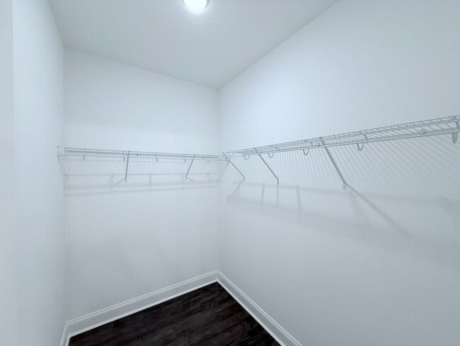 Building Photo - 632 Cottage Grv Cir