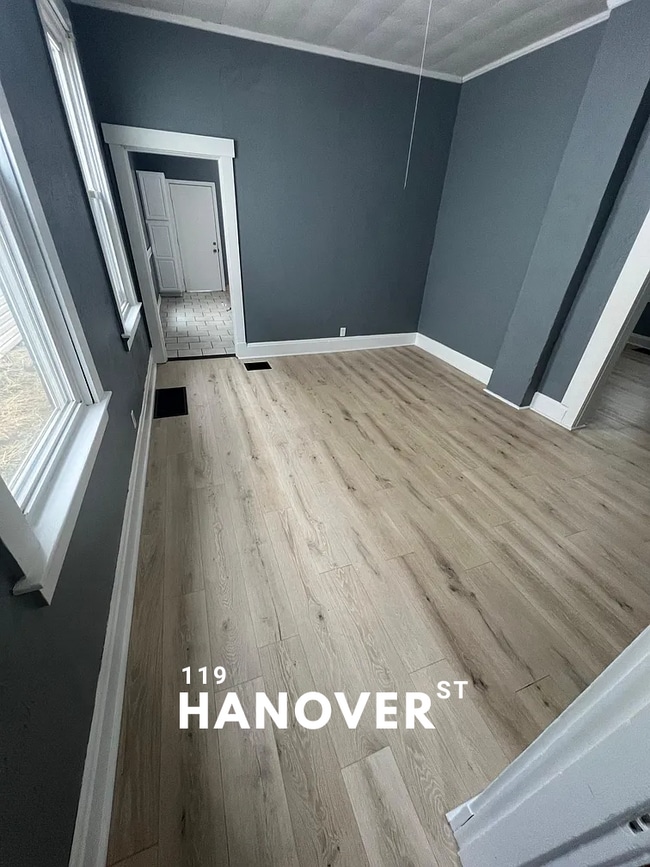 Building Photo - 119 Hanover Dr