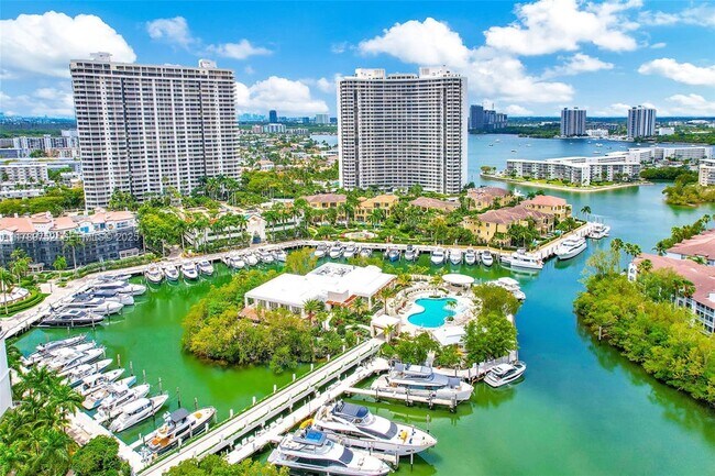 Building Photo - 1000 E Island Blvd